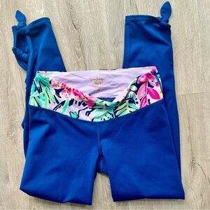 Lilly Pulitzer Luxletic Leggings Floral Capri Navy Blue Noelani Weekender S